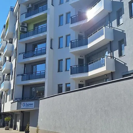 Apartamento Park View - Modern 2-bedroom With Free Underground Parking